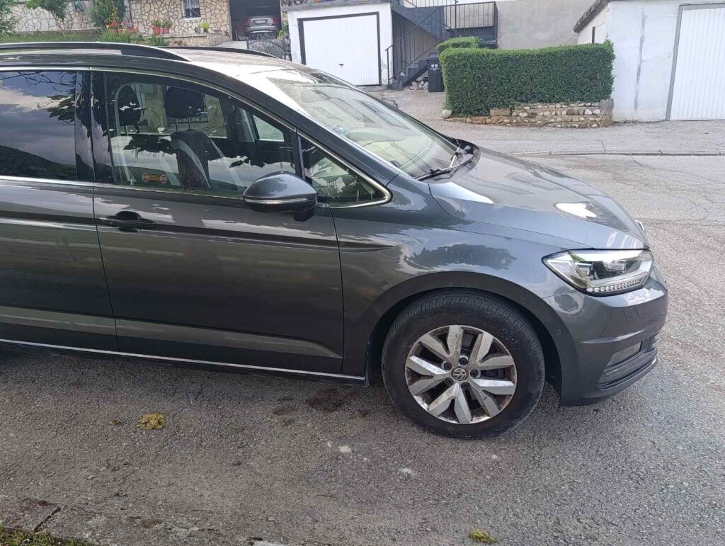 Završeni izgled bočne strane i vrata na Šaranu